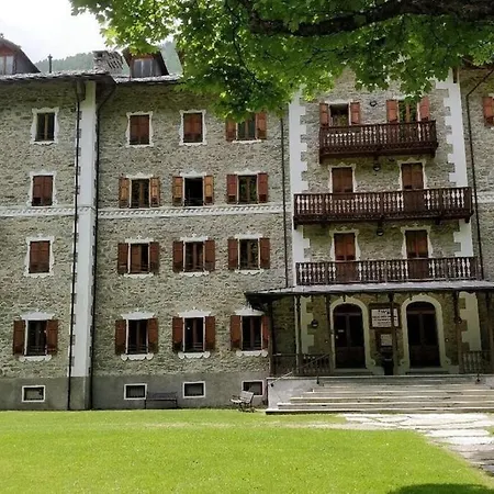 E Del Re E Della Regina - Grand Lägenhet