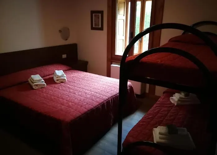 E Del Re E Della Regina - Grand 아파트 체레솔레 레알레