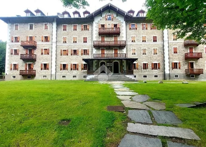 E Del Re E Della Regina - Grand 아파트